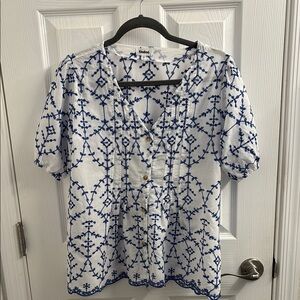 Women's KINDRED Embroidered Eyelet Blue/White Short Sleeves Top Blouse Size M